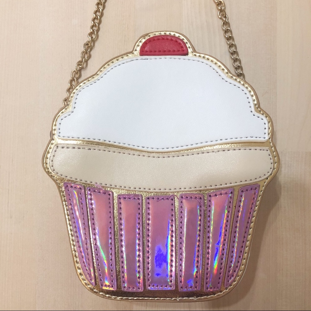Crossbody clutch ice cream hologram chain